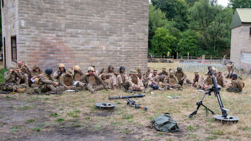 Cómo 5000 soldados ucranianos fueron entrenados en Gran Bretaña: fotos impactantes