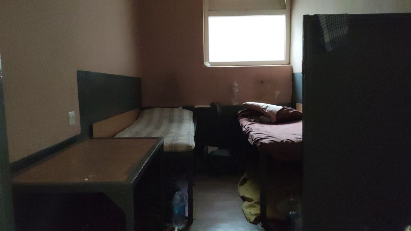 400 personas en una celda para 140: en Kupyansk, los invasores mantuvieron prisioneros ilegales en condiciones terribles