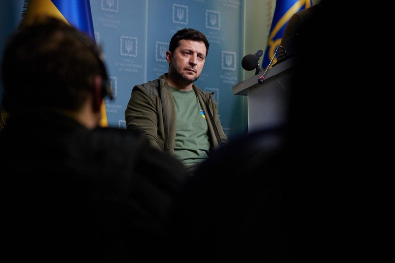 Ucrania está negociando con 5 estados para proporcionar defensa aérea, Zelensky