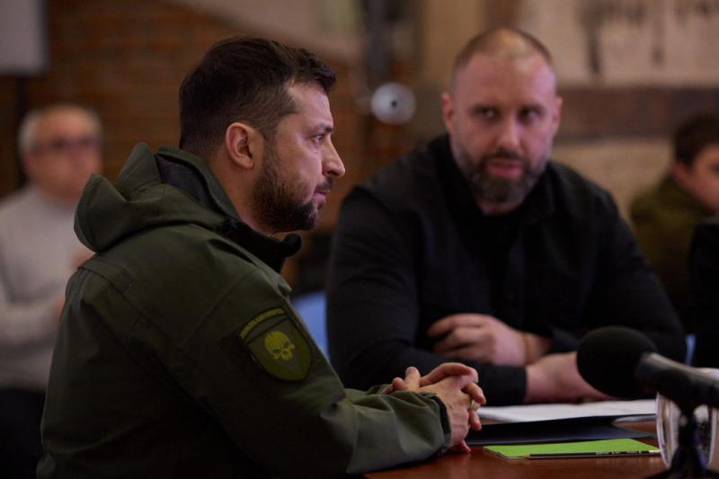 Invierno en guerra: Zelensky celebra una reunión sobre seguridad energética en la región de Kharkiv