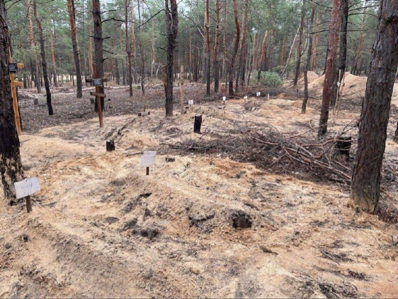 Podría ser peor que Buchi: se encontró una fosa común de la época de la ocupación debajo de Izyum con cientos de tumbas