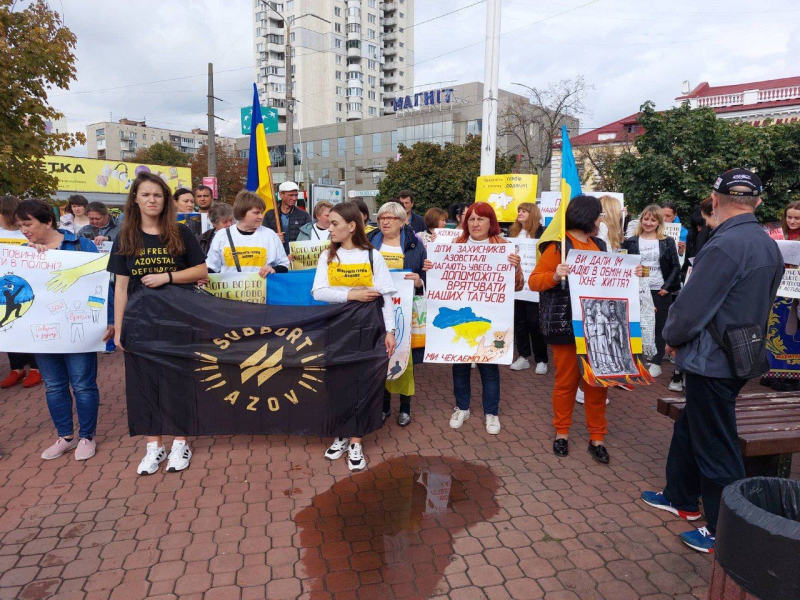 El mundo debe saber la verdad sobre las acciones de Rusia: los familiares de los defensores de Mariupol tomarán las plazas cada semana