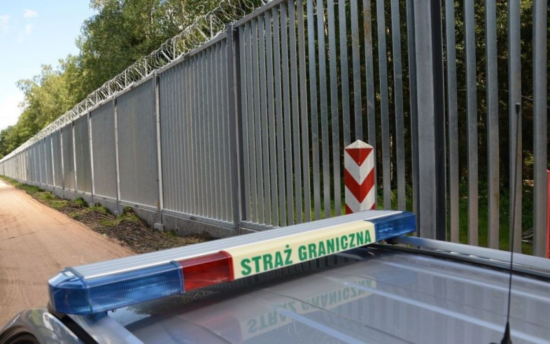Los polacos ya han completado 187 km del muro en la frontera con Bielorrusia
