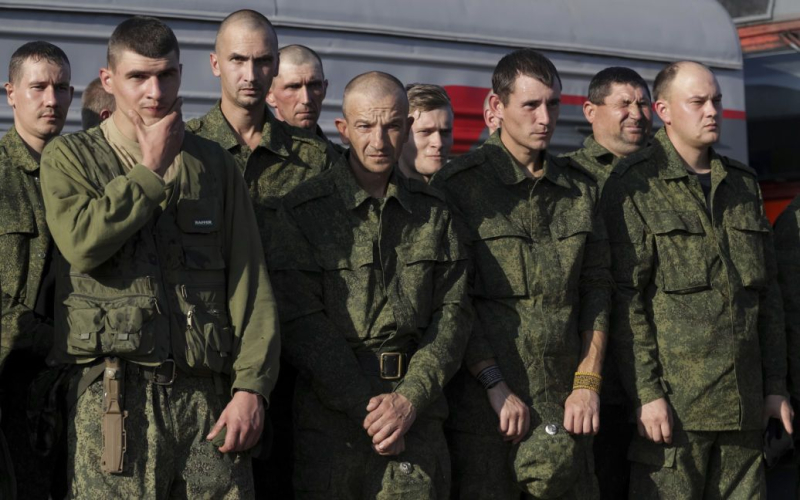 En Rusia, el comisario militar dijo que los que se movilizaron por error para la guerra son 