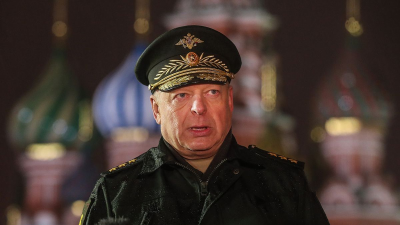 El Comandante en Jefe de las Fuerzas Terrestres Rusas llegó a Bielorrusia