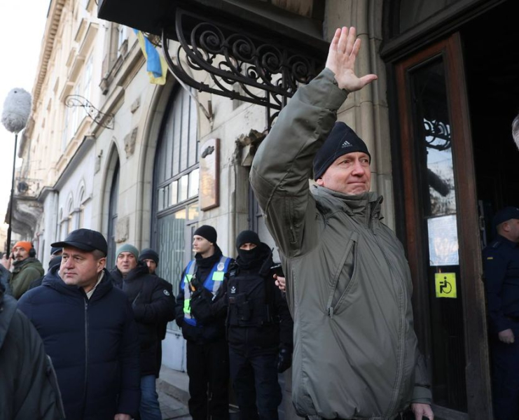 30 alcaldes vinieron a Lviv para apoyar a Atroshenko: la sesión del tribunal se pospuso