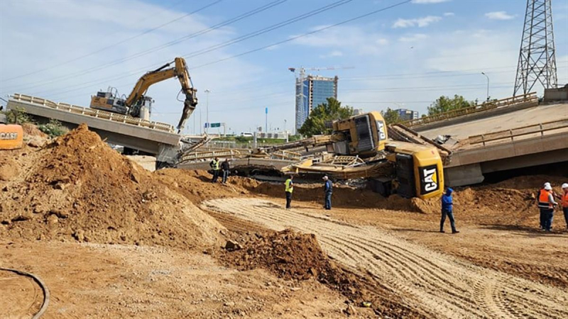 Puente colapsado durante la construcción en Israel: momento espeluznante captado en video