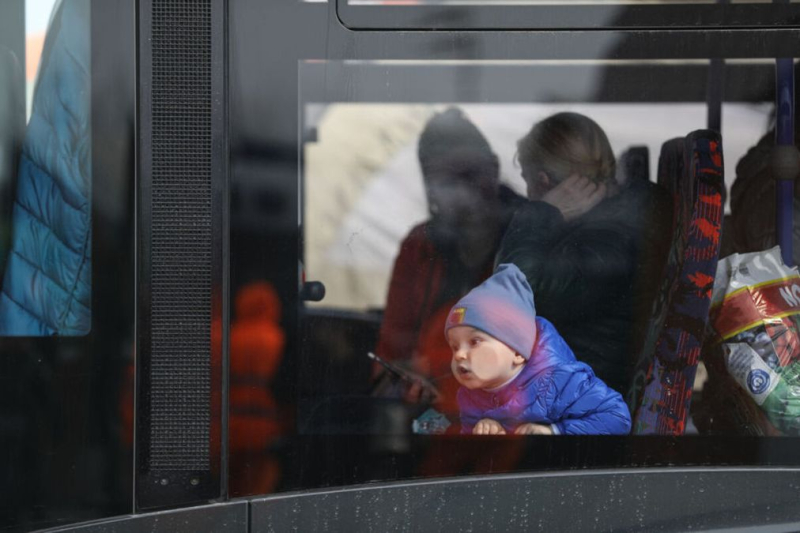 Rusia prepara niños robados para adopción con padres vivos, activista de derechos humanos