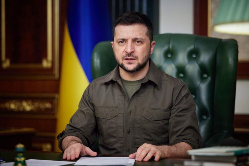 De las fuerzas en la tierra al cielo: Zelensky dijo qué equipo militar necesita Ucrania en primer lugar