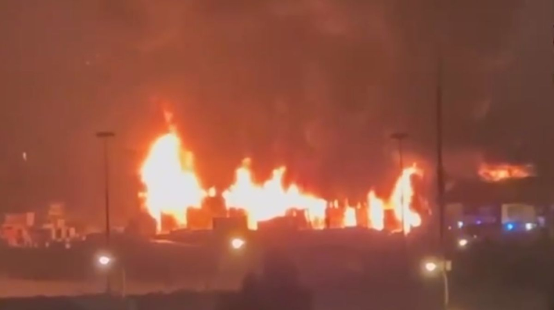 Hay un gran incendio en el mercado cerca de Moscú: no se descarta un incendio provocado en Rusia