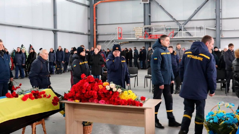 Adiós a la tripulación que murió en el accidente aéreo de Brovary que tuvo lugar en Nizhyn