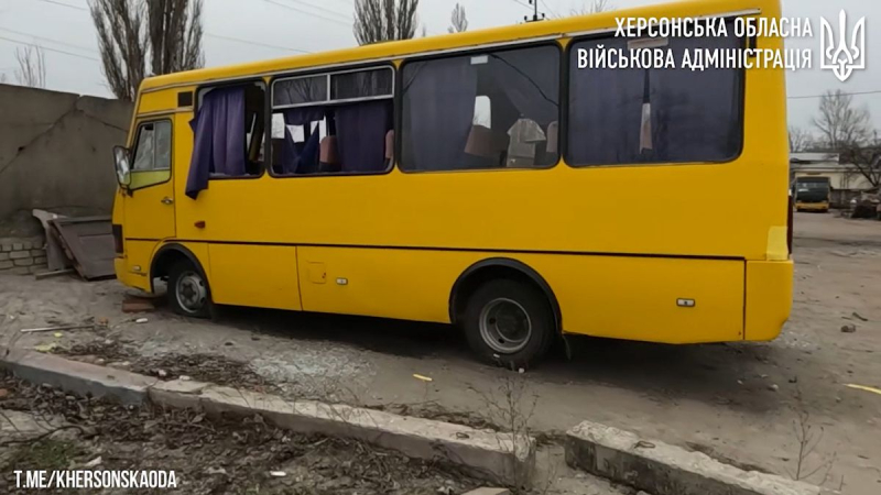 En Kherson, los rusos dispararon contra la estación de autobuses: hay una víctima