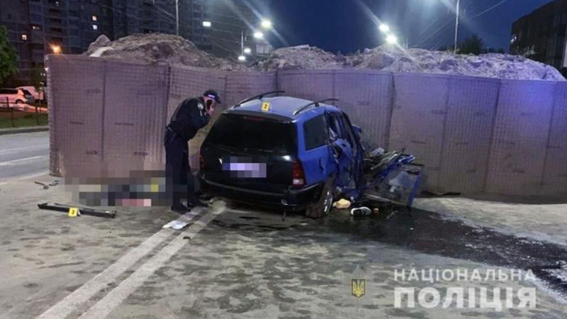 En la región de Kyiv, un conductor ebrio tuvo un triple accidente en un puesto de control: hay víctimas