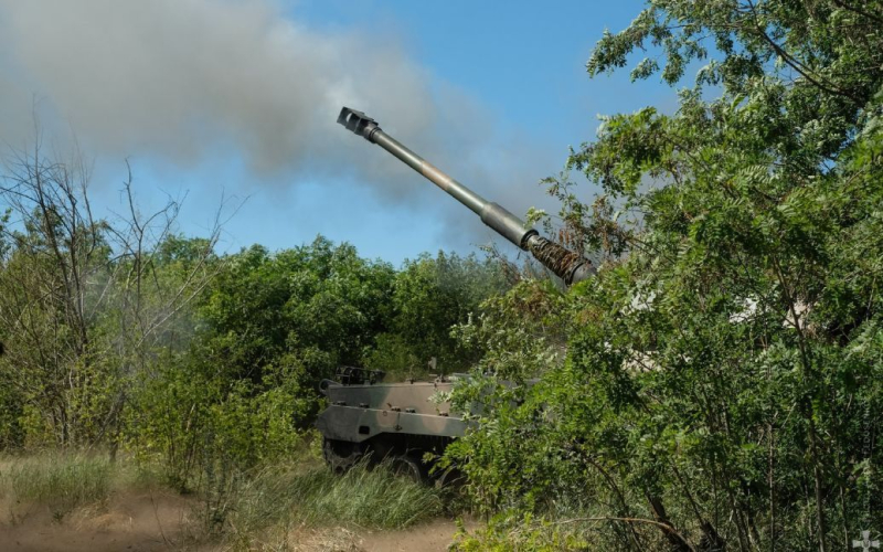 Gran Bretaña, además de los tanques Challenger 2, proporcionará a Ucrania unos 30 montajes de artillería