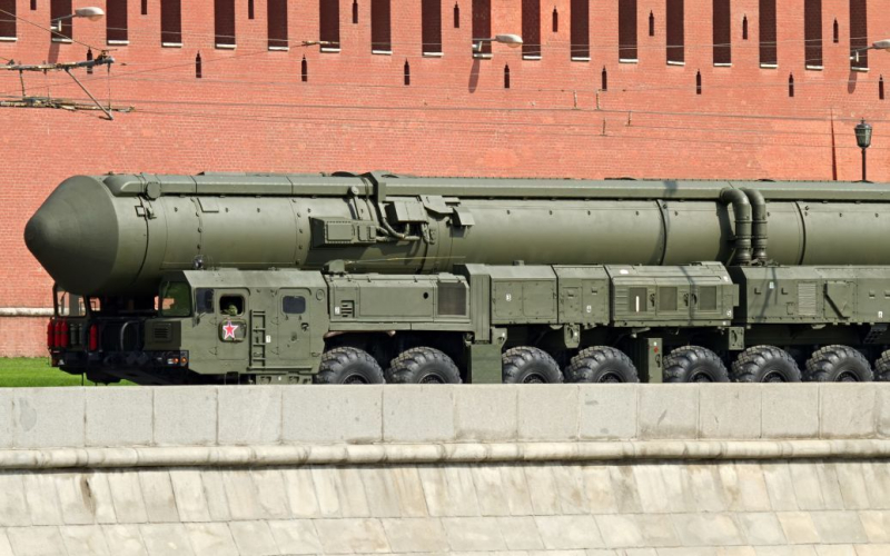 Nuclear Las amenazas permiten a los rusos mantener la confianza en la victoria, sociólogo