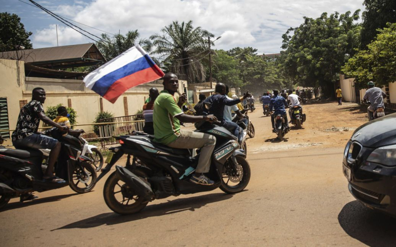 Agárrense las manos: Zhdanov explicó por qué Rusia envió a los wagneritas a África