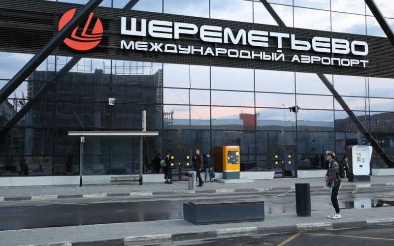 En el aeropuerto Sheremetyevo de Moscú, un conductor drogado embistió un avión: foto