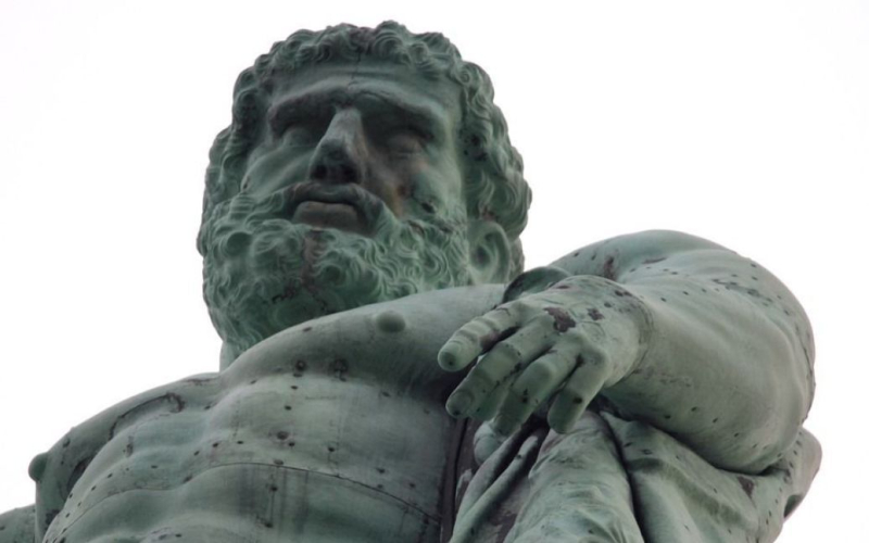 Se encontró en Roma una antigua estatua romana de Hércules durante las reparaciones de alcantarillado