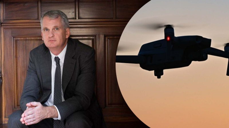El legendario historiador Timothy Snyder recaudó más de un millón de dólares para la APU: adónde irá el dinero