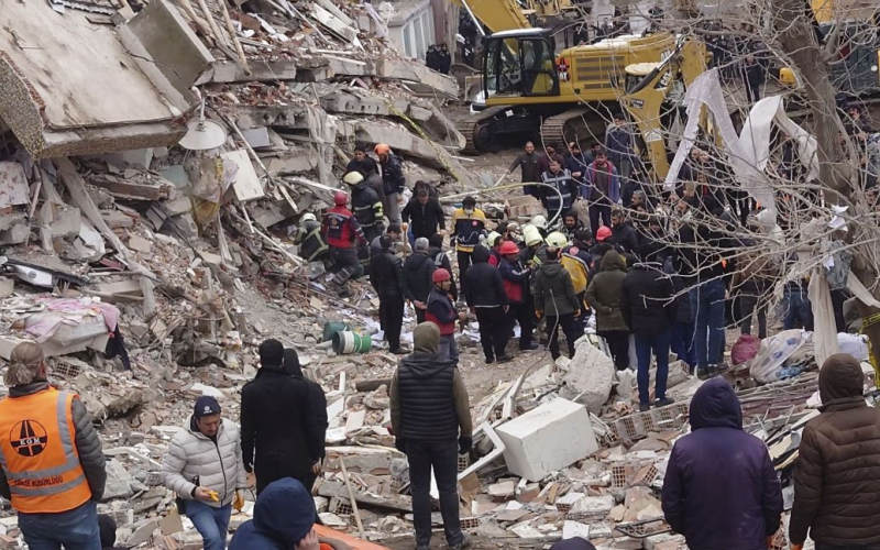 El devastador terremoto de Turquía del 6 de febrero: todos los detalles, fotos y vídeo