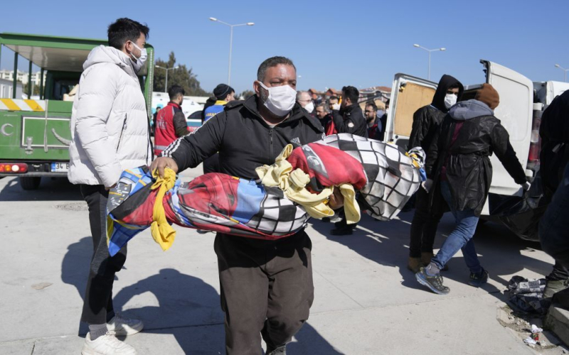 Terremoto en Turquía: personas escaparon de los escombros gracias a las redes sociales