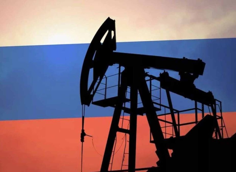 Los ingresos de petróleo y gas de Rusia casi se redujeron a la mitad en 2023 – y esto es solo según datos oficiales 