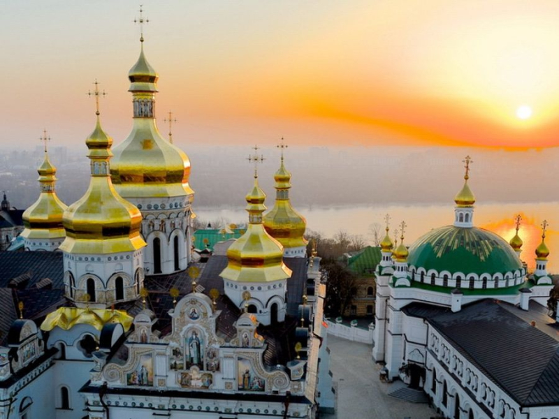 La Reserva Kiev-Pechersk Lavra demandó a la UOC-MP