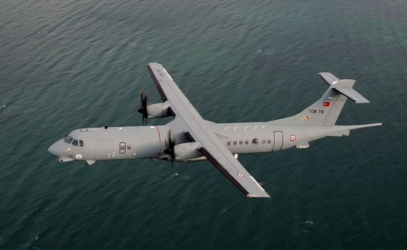 Aviones de combate estadounidenses y turcos avistados sobre el Mar Negro