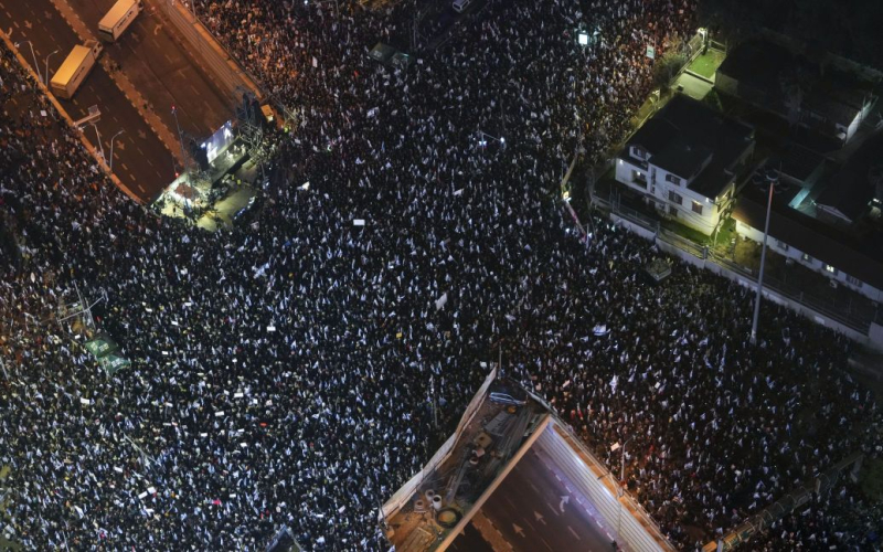 Decenas de miles de personas en Israel se manifestaron contra la reforma judicial