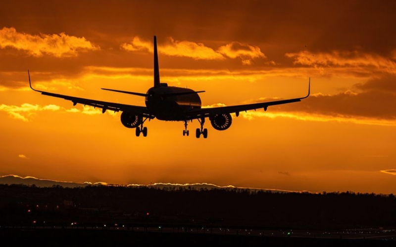 El pasajero del avión reemplazó al piloto, que se enfermó