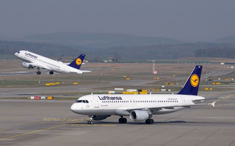 Avión de Lufthansa golpeado por terribles turbulencias: 7 personas fueron hospitalizadas