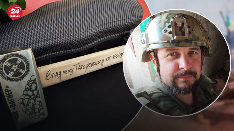 Para Tatarsky con un mazo: Prigozhin llegó al funeral del propagandista con un 'regalo'