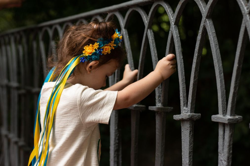 Ayudó a Rusia a deportar a niños ucranianos: SBU denunció sospechas a un colaborador