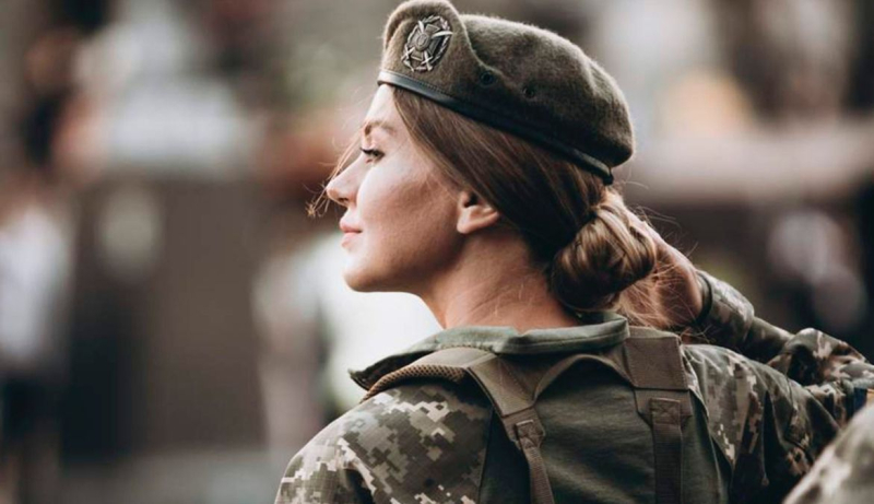 Cuál es la diferencia entre el registro militar de mujeres empleadas y desempleadas