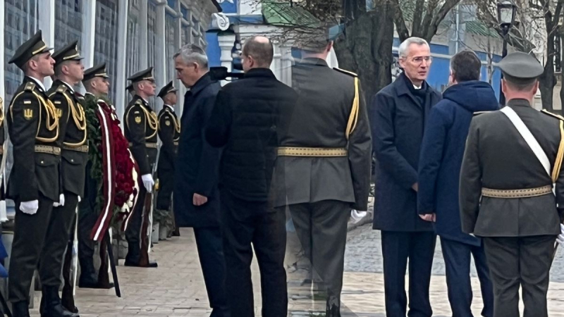 El secretario general de la OTAN Stoltenberg llegó a Kiev