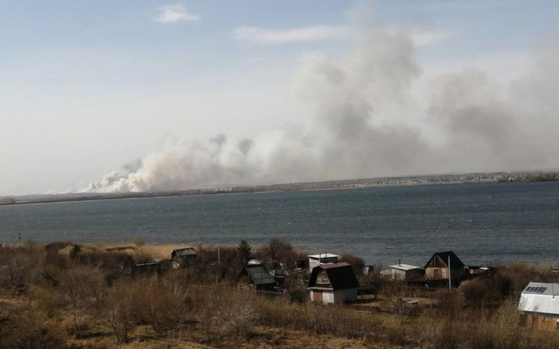 Se ha producido otro incendio en Rusia: se prepara la evacuación de la población (vídeo)