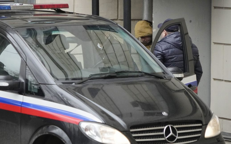 Periodista del WSJ detenido en Rusia acusado de espionaje - medios