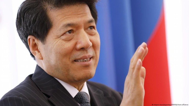 China quiere construir la estrategia de comportamiento correcta, analista sobre el propósito de la gira de Li Hui 