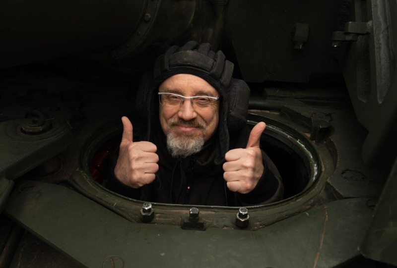 Reznikov protestó por los tanques ucranianos Oplot: el Ministerio de Defensa los ordenará para las Fuerzas Armadas de Ucrania 