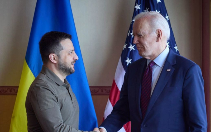 Biden y Zelensky comenzaron a reunirse al margen de la cumbre del G7 en Japón