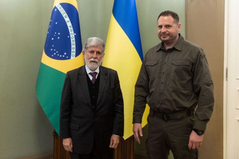 Tras las escandalosas declaraciones: el enviado especial del presidente de Brasil llegó inesperadamente a Ucrania