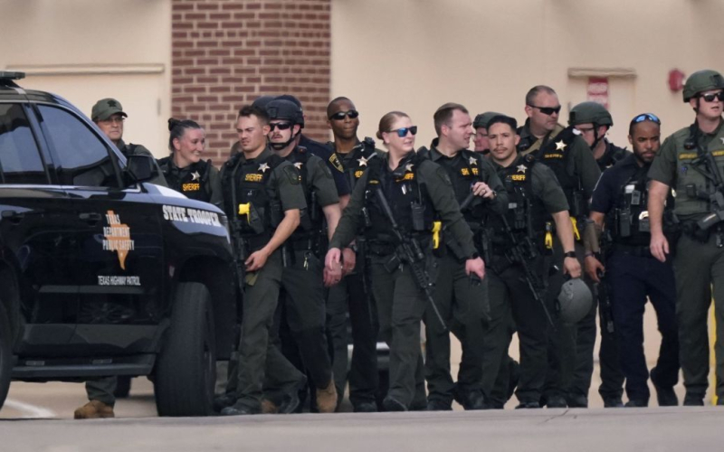 Hubo un tiroteo masivo en un centro comercial de Texas: murió mucha gente