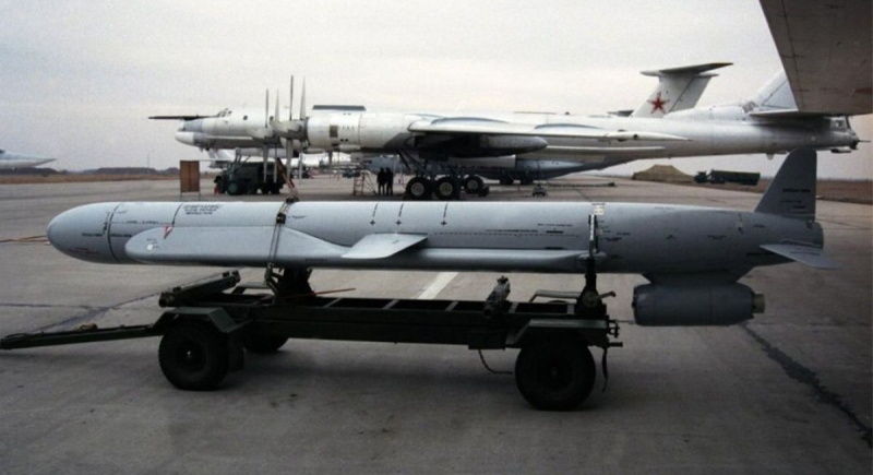 Tres misiones: Svitan explicó por qué Rusia usa X-55 sin ojiva nuclear