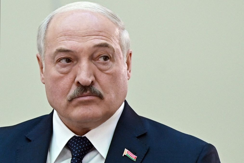 En el contexto de la rebelión de Prigozhin: Lukashenka dio la orden de preparar al ejército por completo