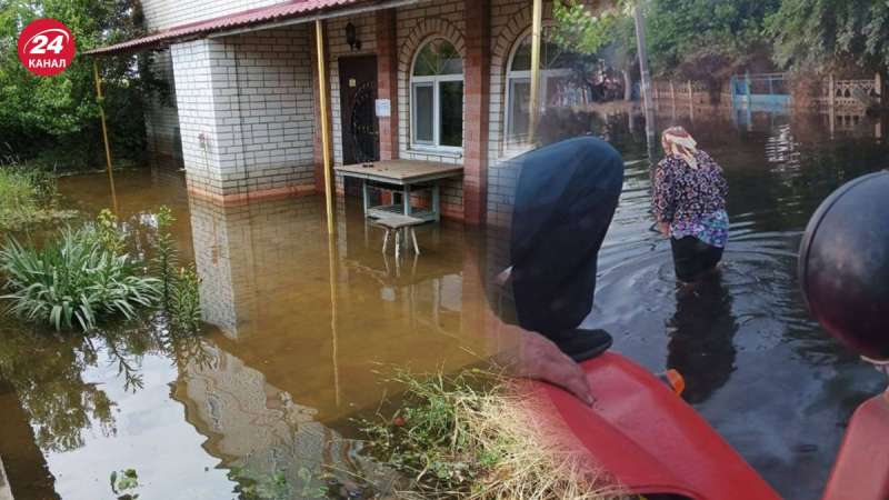 Evacuación del Oleshki inundado: en 