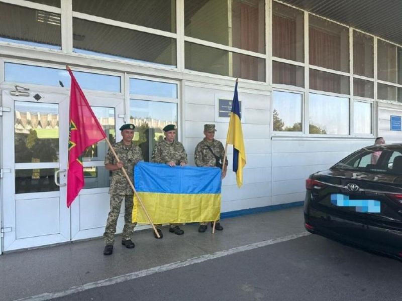 Ucrania devolvió 3 prisioneros de guerra de Hungría: fotos de defensores liberados