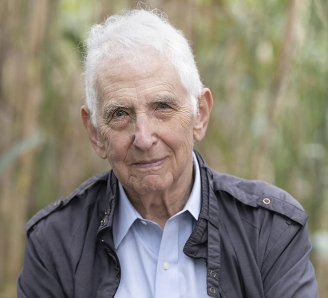 El Pentágono documenta la muerte del denunciante Ellsberg: lo que sabemos sobre el 'hombre más peligroso de Estados Unidos'