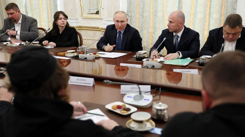 Un intento de imponer una ilusión de entendimiento: qué significó la reunión de Putin con los "comandantes militares&quot ; /></p>
<p><fuente _ngcontent-sc92=