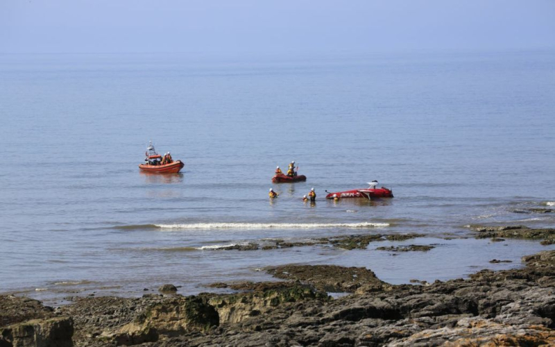 El avión hizo un aterrizaje de emergencia justo en el mar; el piloto escapó milagrosamente (foto)