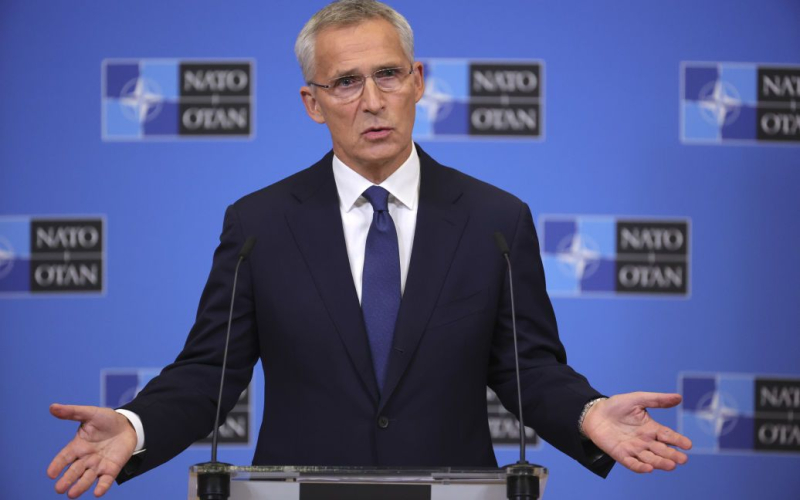 Stoltenberg está siendo convencido de quedarse un año más Secretario General de la OTAN: Bloomberg